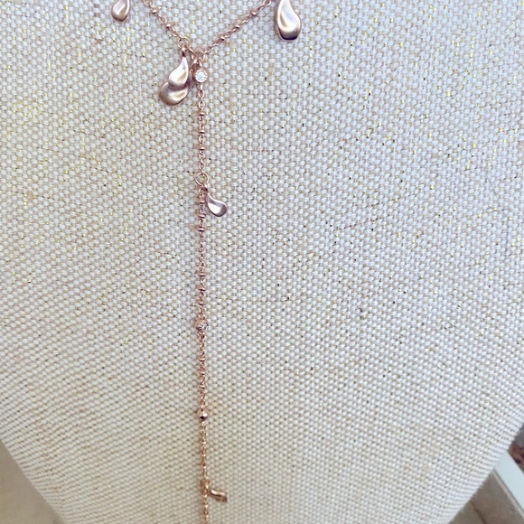 Kendra Scott Rose Gold drop petal necklace new without tags delicate and danity - Picture 2 of 3
